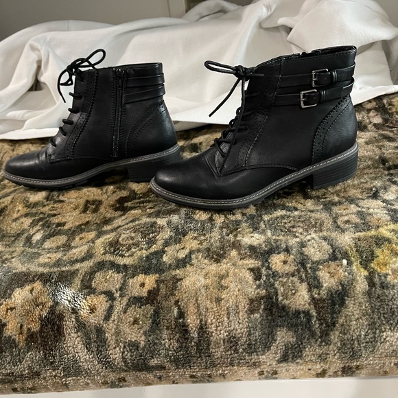 Women’s Cliffs boots size 8 1/2 medium - Picture 4 of 13